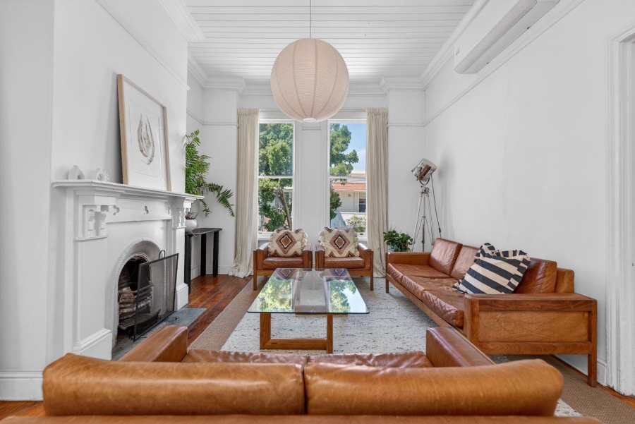 4 Bedroom Property for Sale in Oranjezicht Western Cape